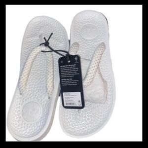 Allbirds White Flip Flops NWT.